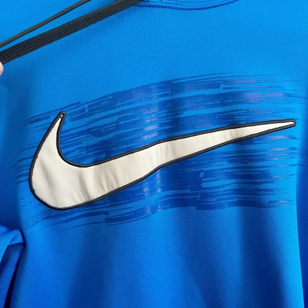 Men’s Nike Therma-Fit Sweatshirt - Picture 4 of 9